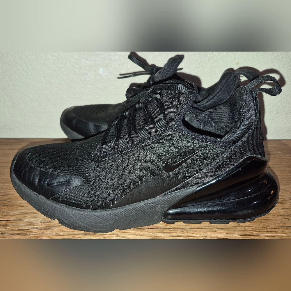 Nike Kids' Air Max 270 All-Black Athletic Sneakers